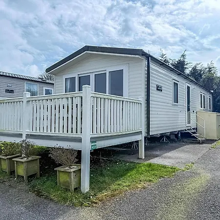 Lovely Caravan To Hire At White Acres In Newquay Ref 94419Of Cubert Exterior photo
