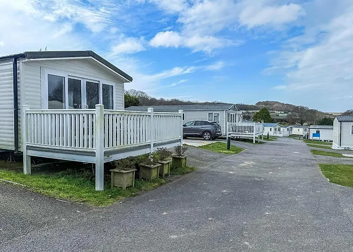 Lovely Caravan To Hire At White Acres In Newquay Ref 94419Of
