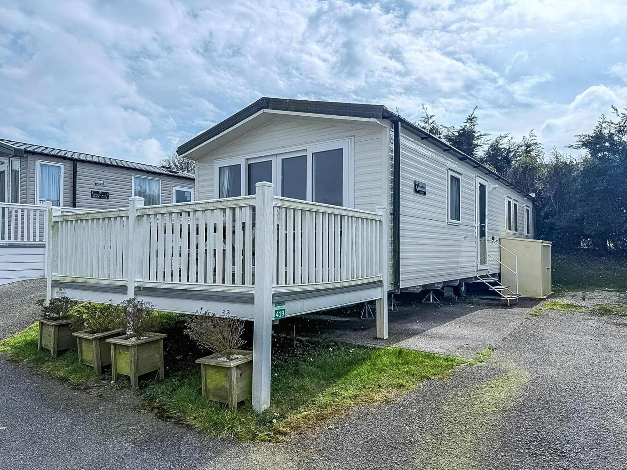 Lovely Caravan To Hire At White Acres In Newquay Ref 94419of Campsite *