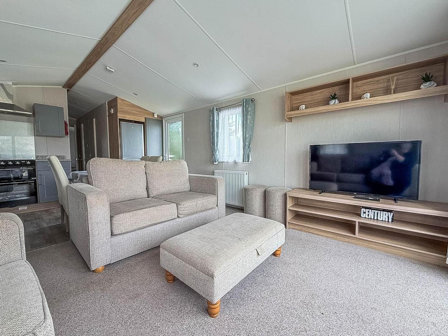 Campsite Lovely Caravan To Hire At White Acres In Newquay Ref 94419of